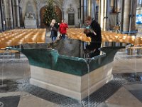 DSC_3704 Salisbury Cathedral (28 December 2009)