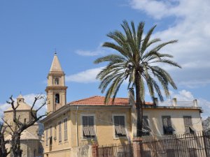 Ventimiglia Ventimiglia/Vintimille (25 April 2010)