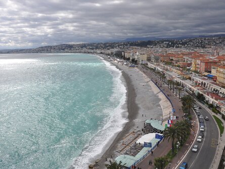 Attractions in Nice... Visits to different attractions in Nice (Nice Opera House, Fort du Mont Alban, Castle Hill, Parc Phoenix, Cathedrale...