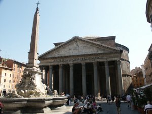 Pantheon Pantheon & Obelisco della Minerva (5 Aug 02)