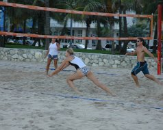 2007-09-27-Sobe-Volleyball