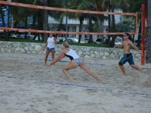 South Beach Volleyball (27 Sep 07) Beach volleyball at South Beach (27 Sep 07)
